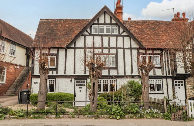 1 Forge Cottages, On the Green, BEARSTED