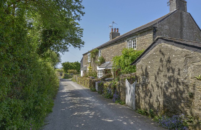 1 Gabberwell Cottages, Kingston