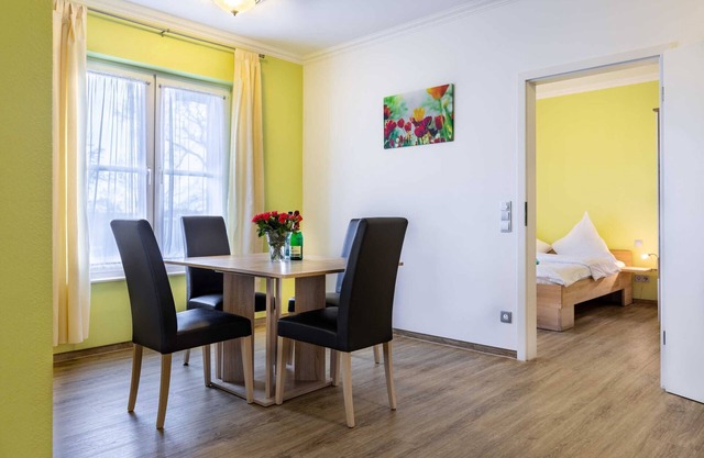 (1) Gerhard, 2-room apartment, terrace, ground floor - Ostseeferienhaus Drachenflieger Pepelow OFC 02