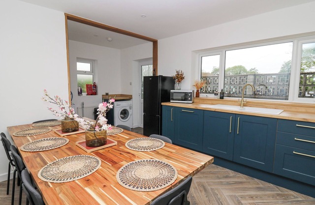 1 Harp Terrace, BRECON