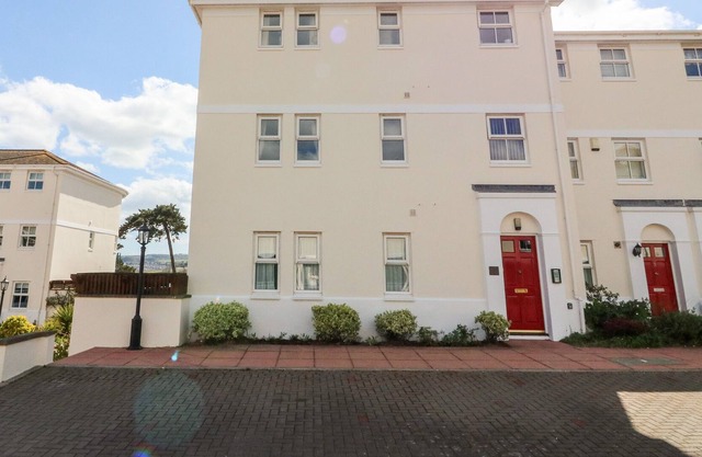 1 Highcliffe Mews, PAIGNTON