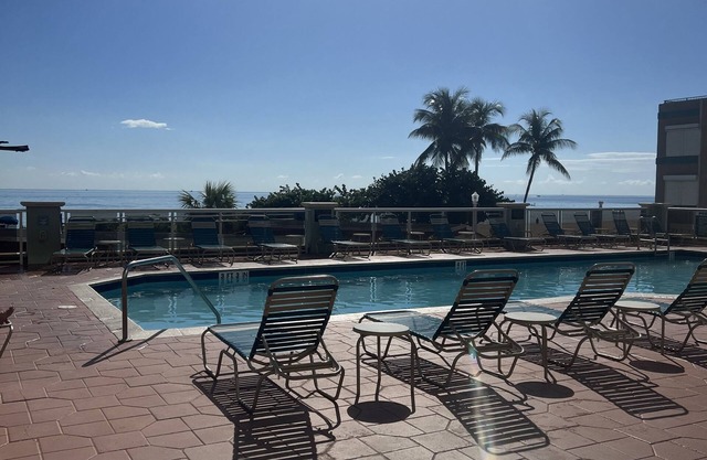 1 King Bed - Oceanfront Resort Steps from Hollywood Beachn ALL FEES INCLUDED!