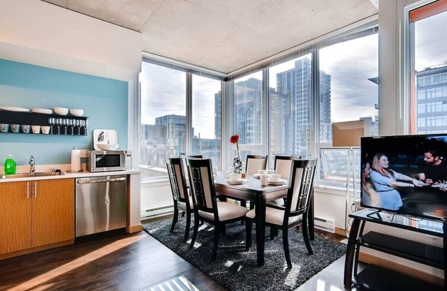 Speechless In Seattle! #1 Location - 2BR - Extra Sanitized - Free Parking! (VR1)