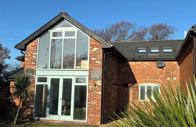 1 Old Sefter School House, perfect for family holidays and Goodwood events