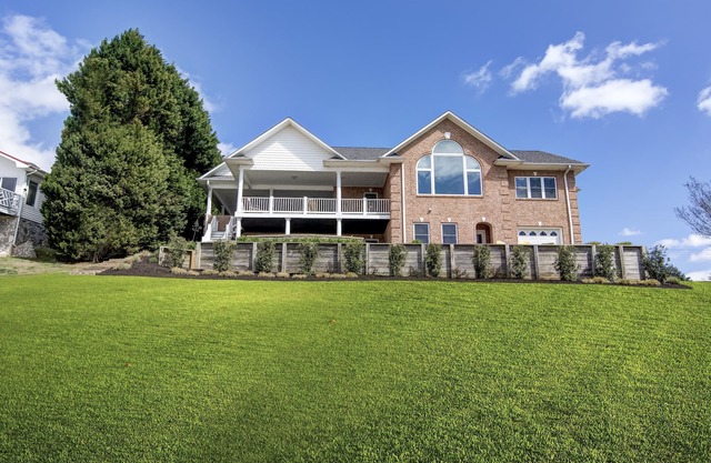 Lake House # 1 sur le canal principal avec de l'eau profonde et des vues incroyables