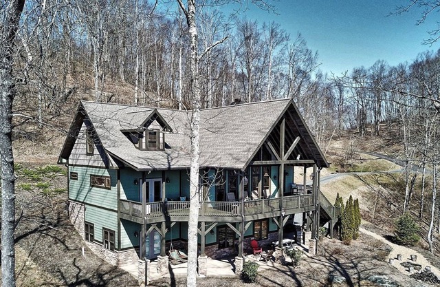1 nuit étoilée-5 BR, 4BA chalet près de West Jefferson, NC avec une vue imprenable, HOT TUB, WI-FI, AC
