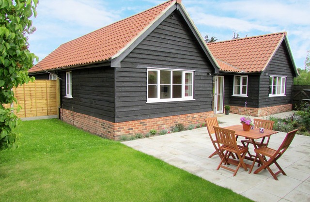 1 Suffolk Cottage - chalet de charme dans le charmant Suffolk Village de Knodishall