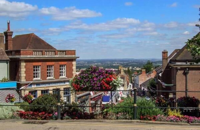 1 Willow Cottage, UPTON UPON SEVERN