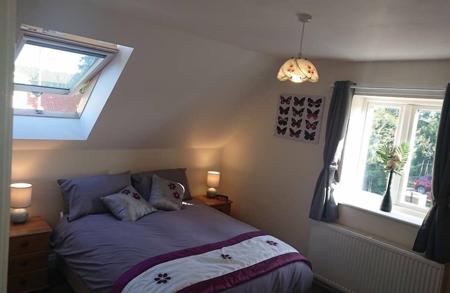 1 Wood Yard Cottages. 2 Bedroom, Large lounge