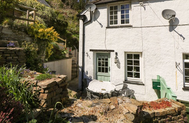 1 Woodside Cottages, YELVERTON