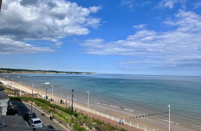 10 BEACH VIEW @ BEACONSFIELD HOUSE in Bridlington