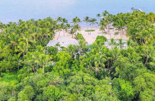 10 Bedroom Private Ocean Front Estate