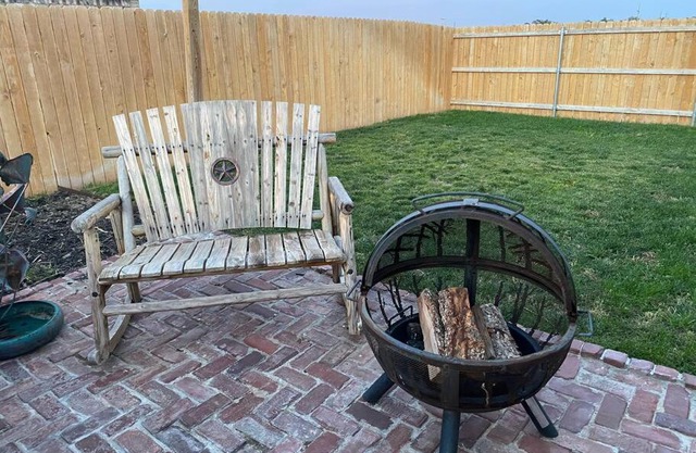 10 min airport 15 min PD Canyon