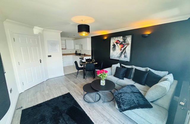 10 minutes from Whitstable beach. Modern 2 bedroom apartment.