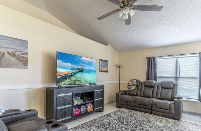 10% Off, Stay By July 31, 2023