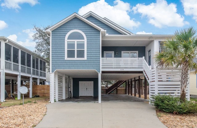 Dog Friendly - Just Minutes From The Beach! Wheelchair Accessible with Enclosed Lift!