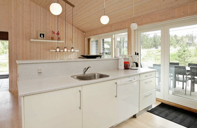 10 person holiday home in Ålbæk