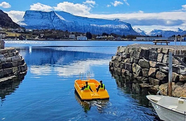Maison de vacances pour 10 a MIDSUND