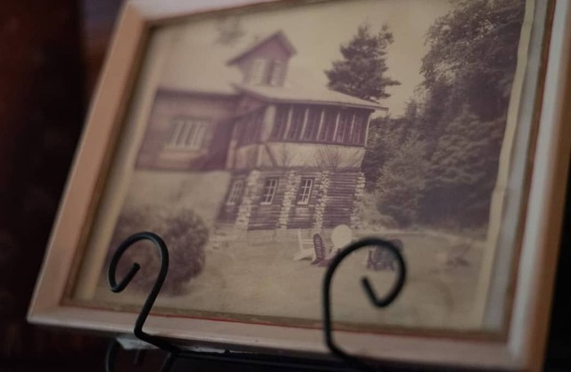 [ #10 L’Ours ] Le grand lodge en bois rond