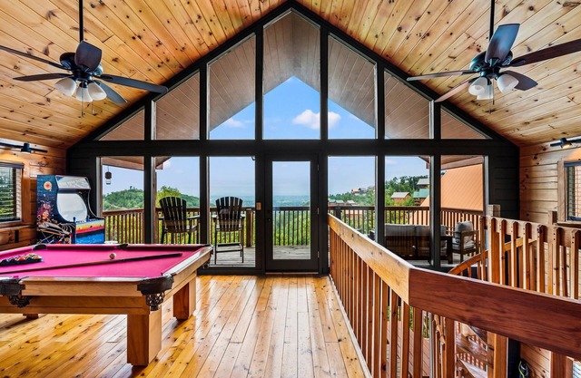 100-Mile Views! Near Dollywood! Pool & Hot Tub! King Beds & Arcade!