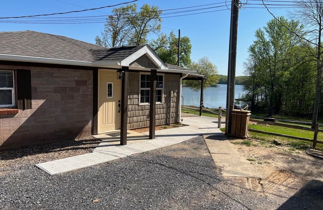 100% renovated water front 2 bedroom cottage