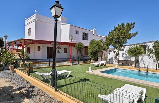 1000 M2 GARDEN HOUSE WITH PRIVATE POOL LA ANTILLA