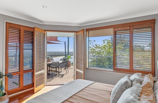 105 Ocean Drive - Two Storey Brick Home