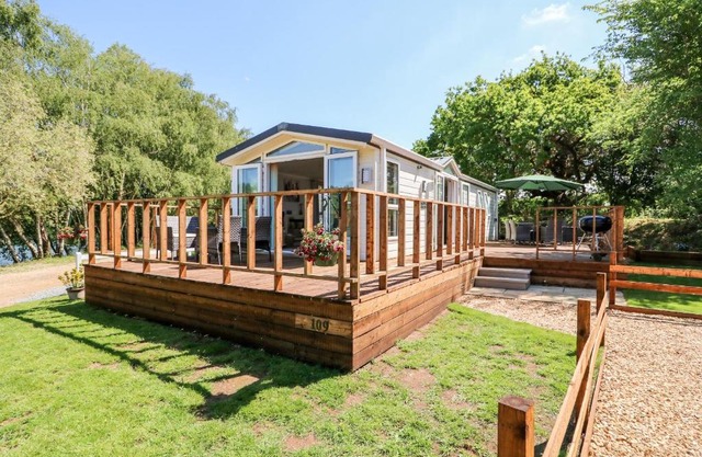 109 Pentney Lakes