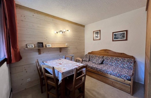 2ème étage, balcon, télévision, casier à ski, 24m², Val Cenis