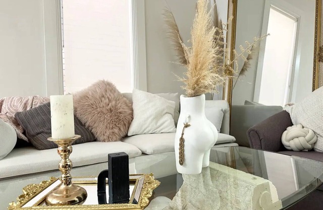 10min CBD & Airport | Parking | 5min to bus&train