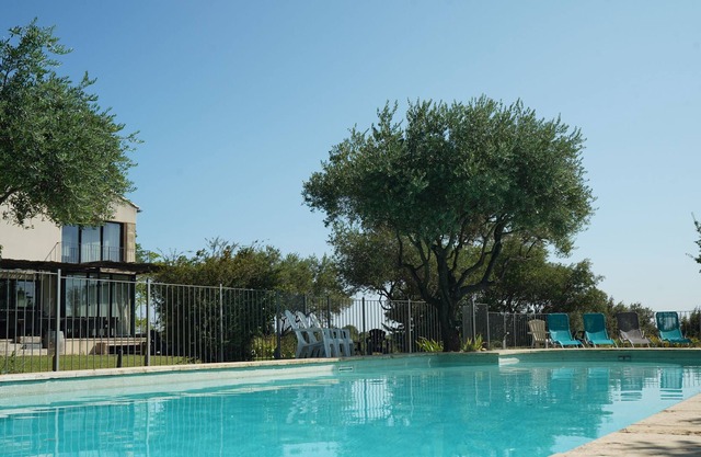 AVIGNON à 10min- La Villa d'Ambre, Domaine de la Mordorée, Tavel, de 2 à 8 pers