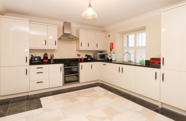 11 Eagle Parade, BUXTON
