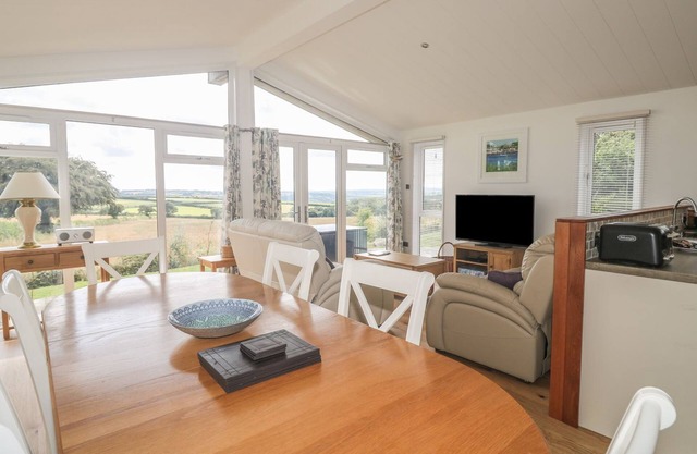 11 Horizon View
