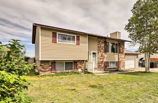 Magna Home, Near Great Salt Lake State Park!