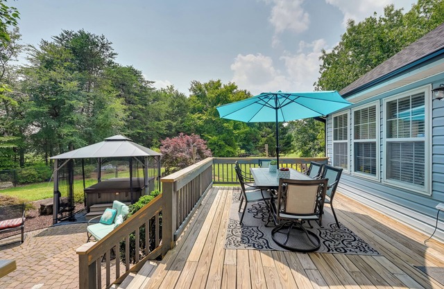 NOUVEAU! 1-Acre Family Home w / Pool ~ 11 mi à Greensboro