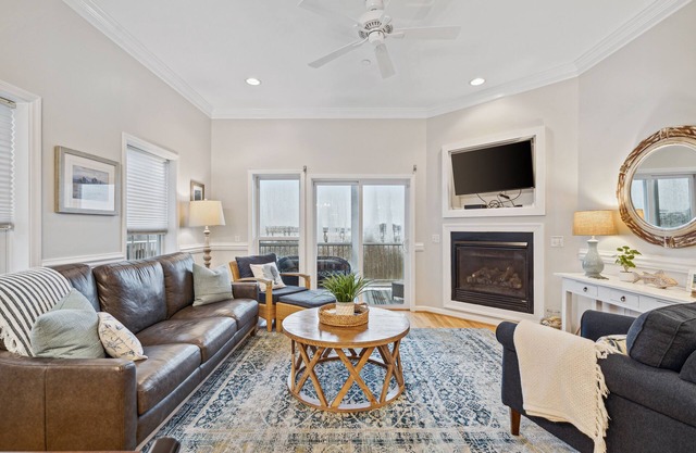 Luxury River Views with Community Pool, Screen Porch