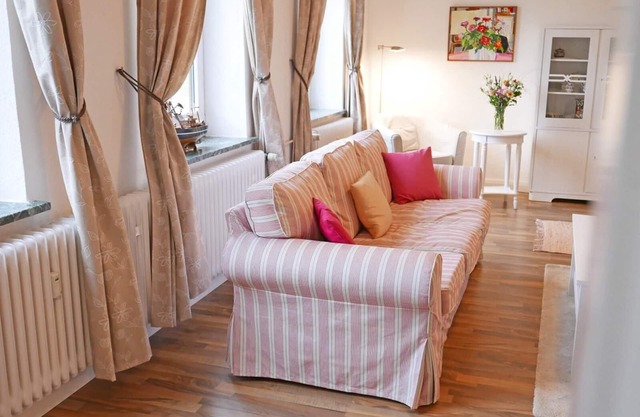 Grand appartement avec un immense et beau jardin. Idéal pour les familles et les couples