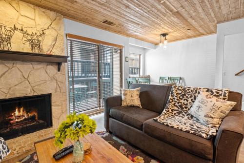 114 - Cubby Condo - Meredith Lodging