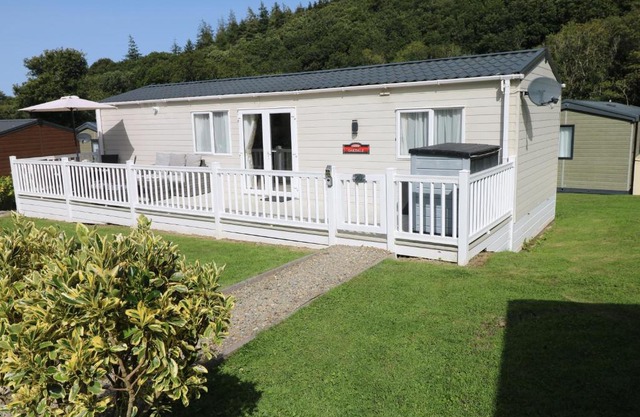 116 Woodpecker Lodge