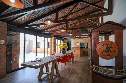 12 Hóspedes - Piscina Àgua Salgada e Área Gourmet