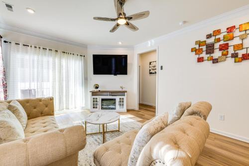 12 Mi to Dtwn Richmond Spacious Home with Deck!