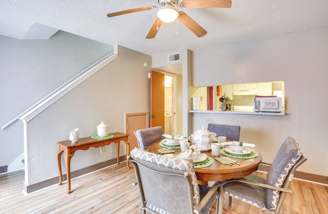 Convenient Harvey Apt - 12 Mi to French Quarter!