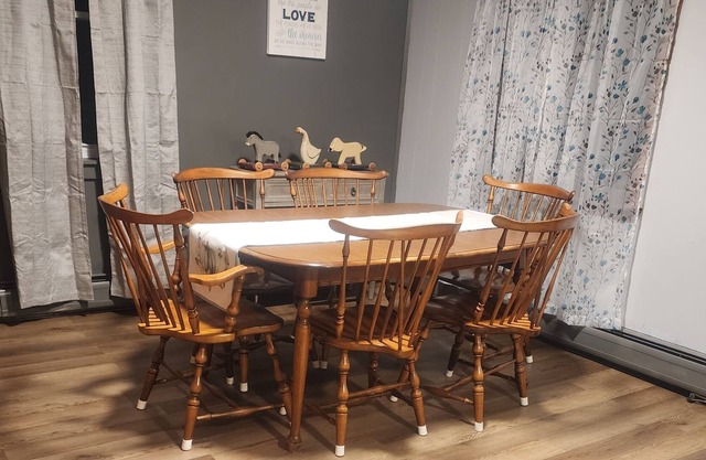 Entire 3 bedroom home on a quiet street