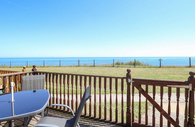 121, family friendly, character holiday cottage in Corton