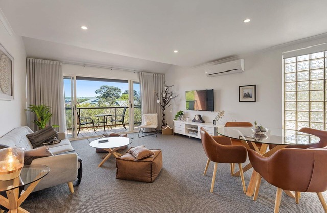 13/47-48 Franklin Pde Linen Included - Waterfront