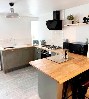 13 WinterSlow Cottage