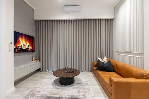 132 Menlyn Maine