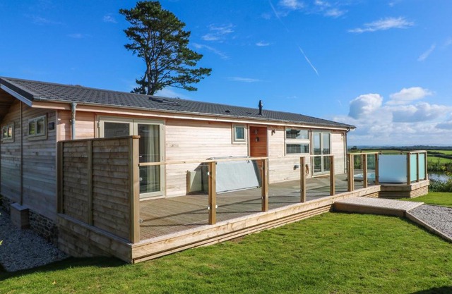 14 Faraway Fields, Liskeard