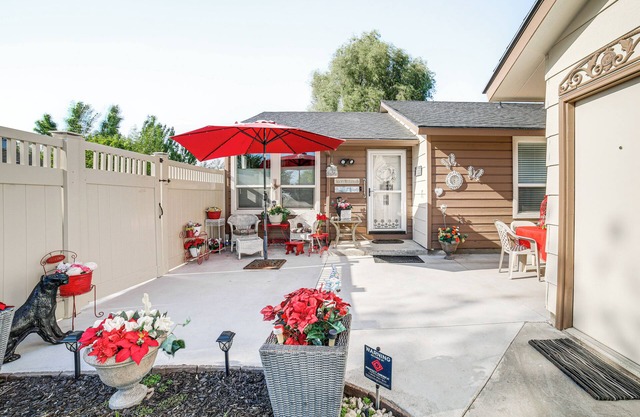 14 Mi to Meridian: Water-View Retreat w/Patios!