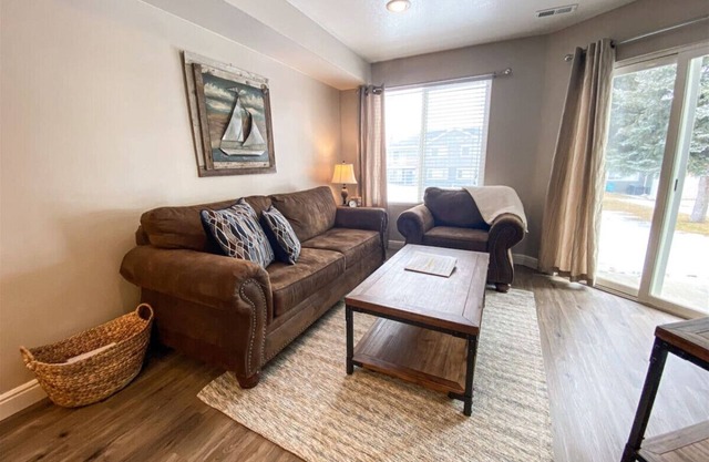 # 114 14 Plex, 1 lit, 1 bain